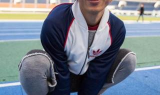 女孩百米栏跑破纪录